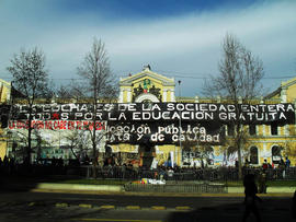 "La lucha es de la sociedad entera. Todos por la educación gratuita"