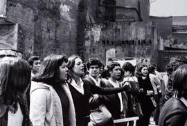 Fotografía de mujeres en manifestación estudiantil