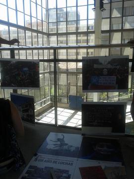 Instalación de exposición "Un año de luchas"