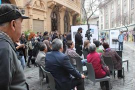 Publico asistente a actividad en conmemoración por el Día del Detenido Desaparecido 2012