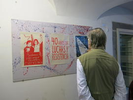Afiches de la Brigada 40 años en exhibición en Nápoles