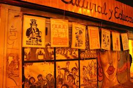 Exhibición de afiches de la "Brigada 40 años de luchas y resistencia"