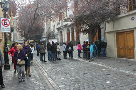 Personas esperando entrar a Londres 38 en el Día del Patrimonio 2014