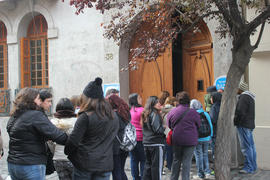 Personas esperando entrar a Londres 38 en el Día del Patrimonio 2014