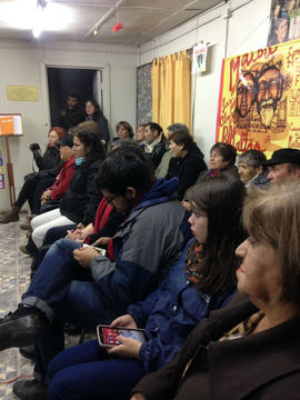 Público asistente a la presentación del libro El Poder del Campo en el Centro Cultural Rayén