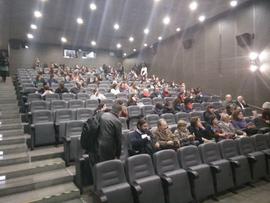 Público asistente a proyección de Trazos de Memoria 2