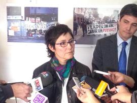 Gloria Elgueta durante declaración pública sobre publicación de fichas de Colonia Dignidad