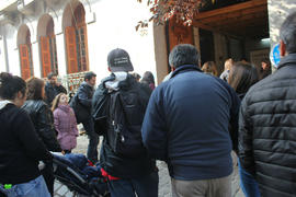 Personas esperando entrar a Londres 38 en el Día del Patrimonio 2014