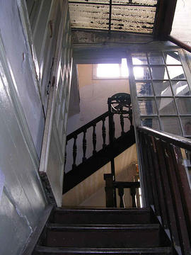 Escalera a azotea del inmueble ubicado en Londres 38
