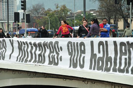 Intervención urbana en Puente del Abasto en río Mapocho