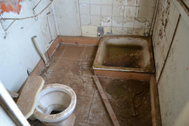 Baño del balneario popular en Rocas de Santo Domingo